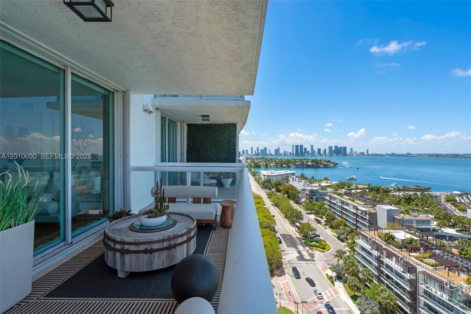 10 Venetian Way # 1803, Miami Beach FL 33139 — 26