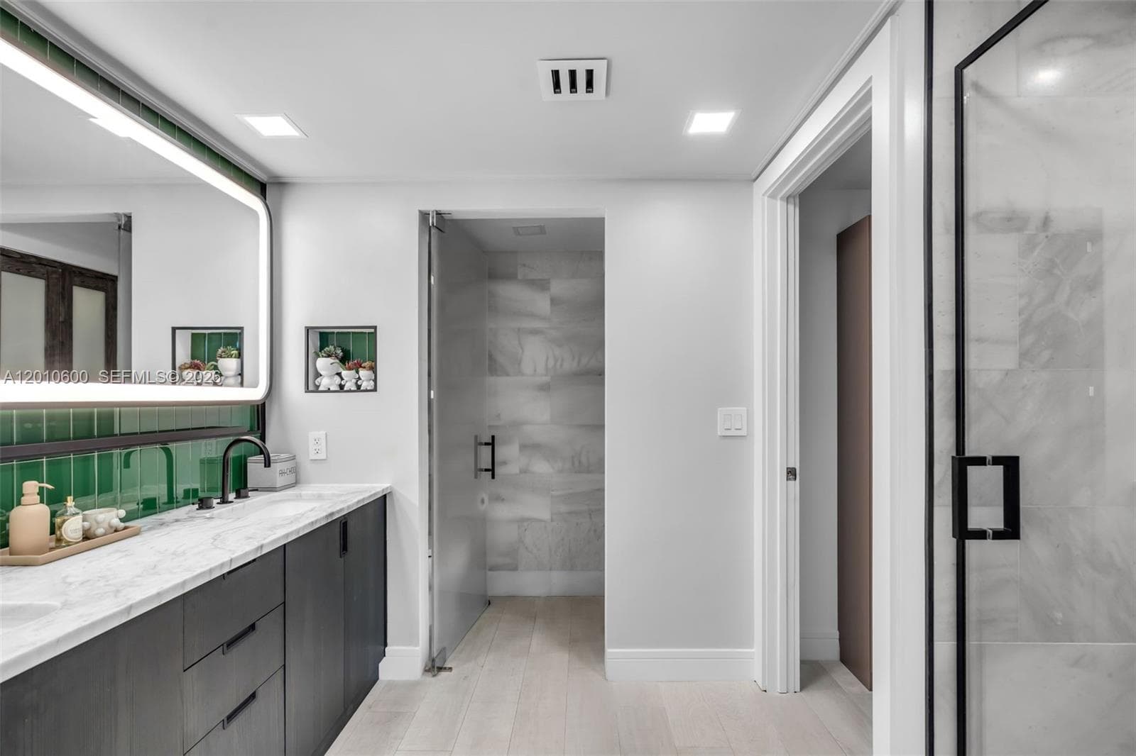 10 Venetian Way # 1803, Miami Beach FL 33139 — 20