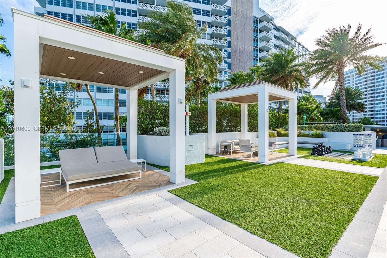 10 Venetian Way # 1803, Miami Beach FL 33139 — 30