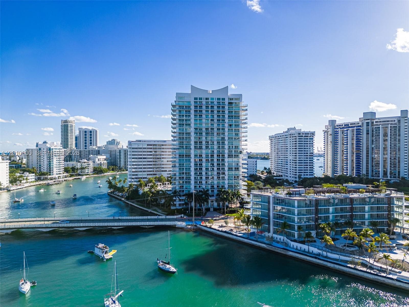 10 Venetian Way # 1803, Miami Beach FL 33139 — 33