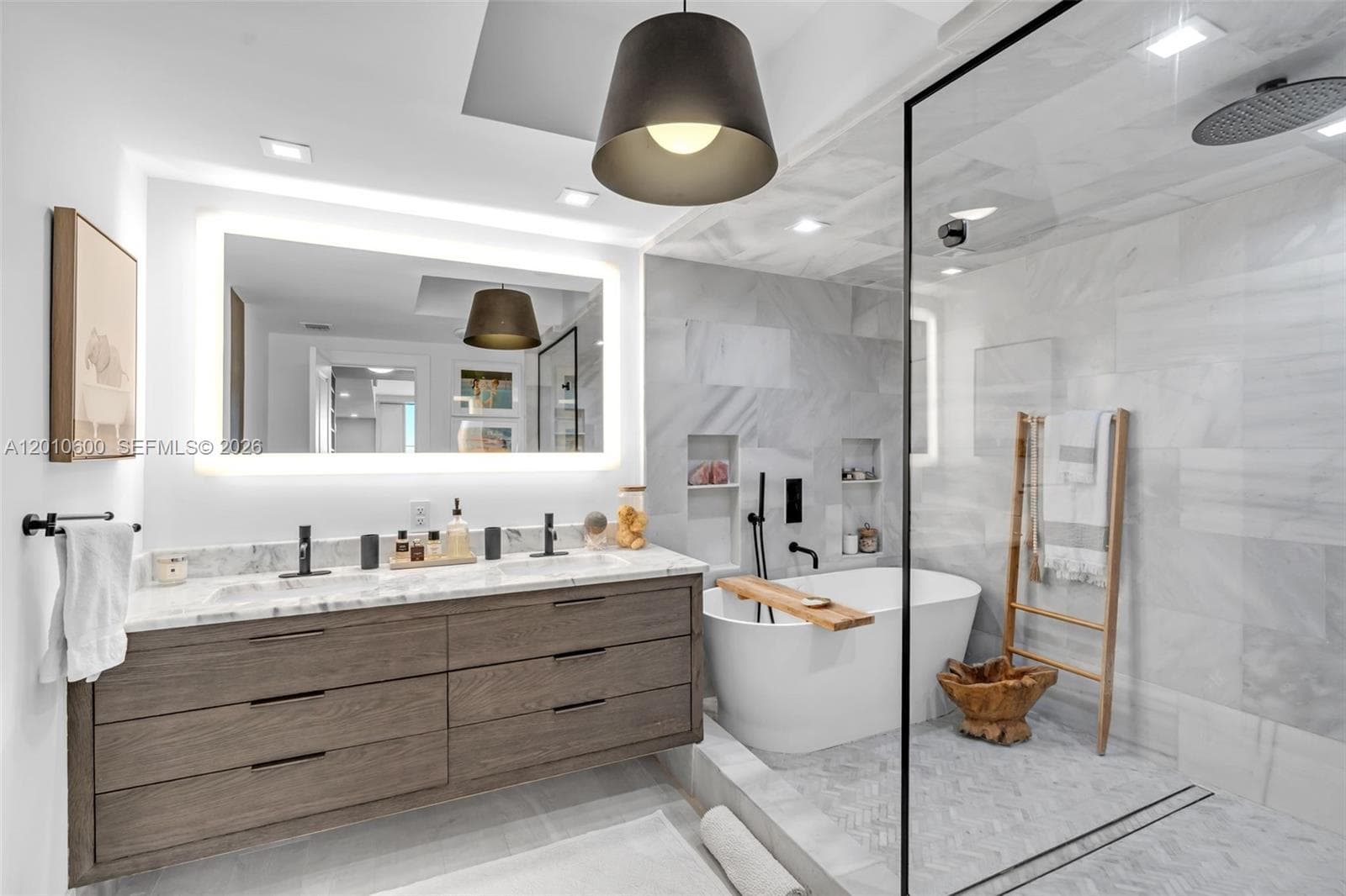 10 Venetian Way # 1803, Miami Beach FL 33139 — 15