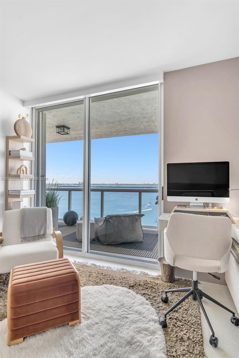 10 Venetian Way # 1803, Miami Beach FL 33139 — 11