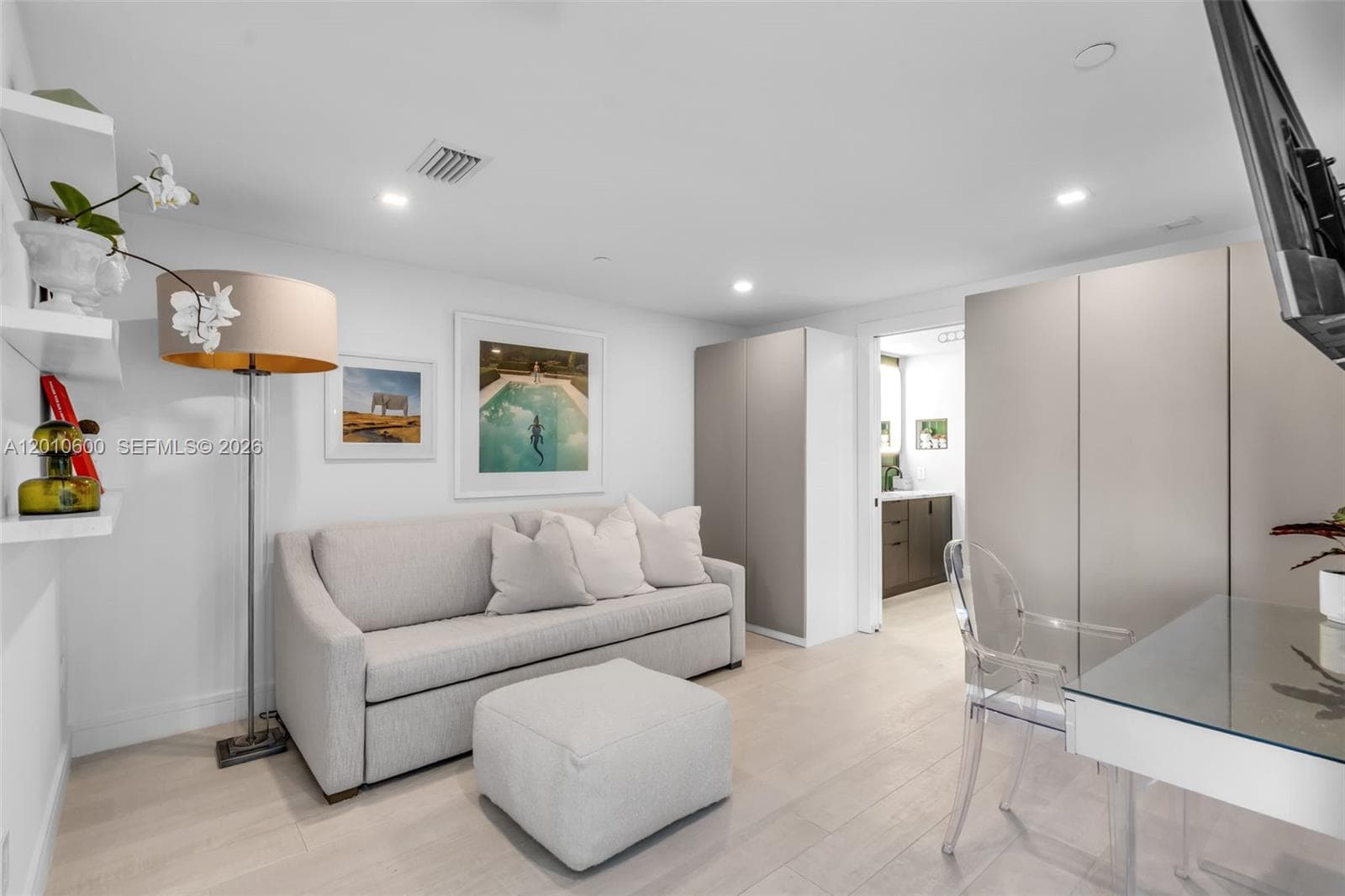 10 Venetian Way # 1803, Miami Beach FL 33139 — 19