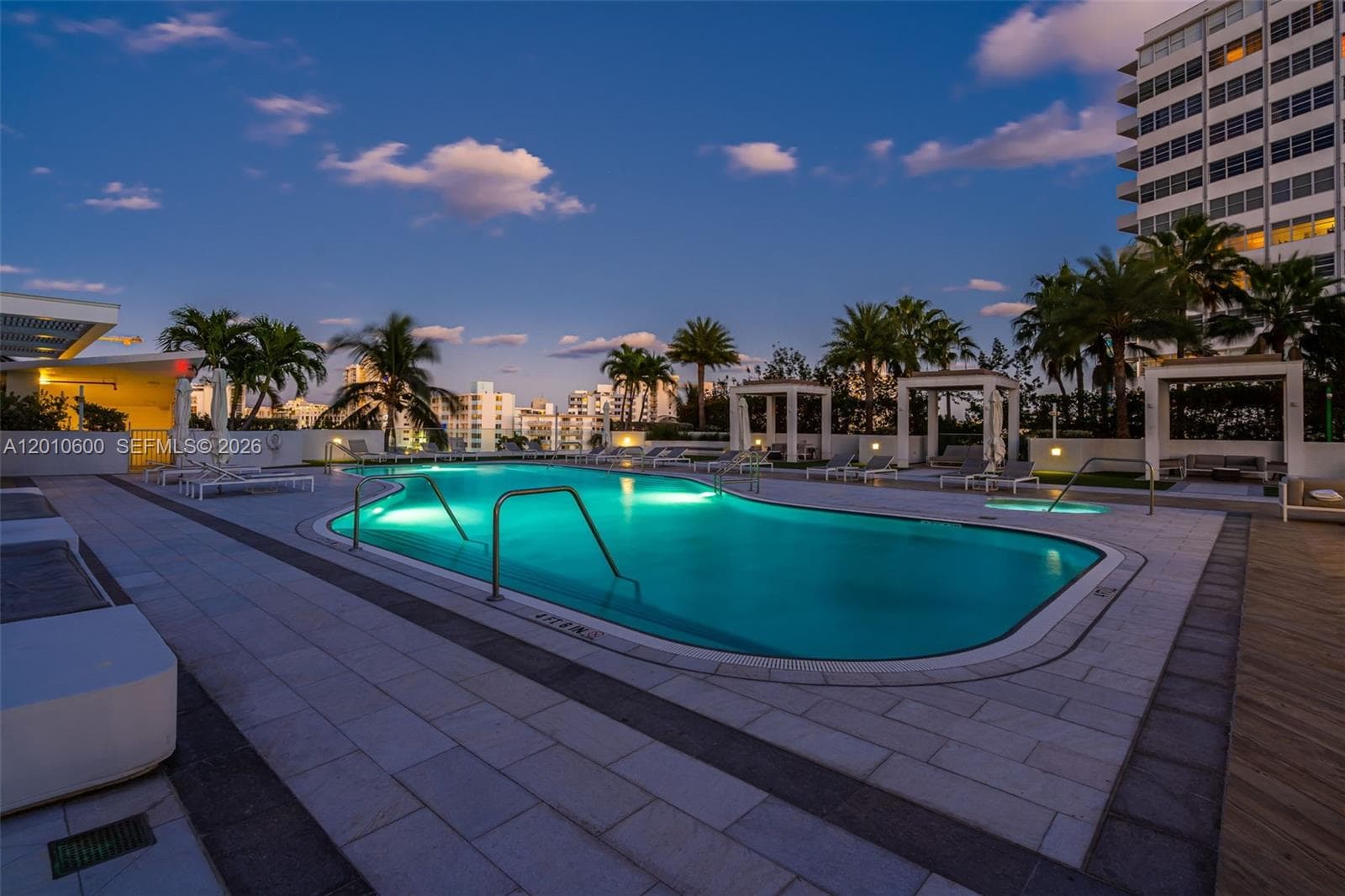 10 Venetian Way # 1803, Miami Beach FL 33139 — 31