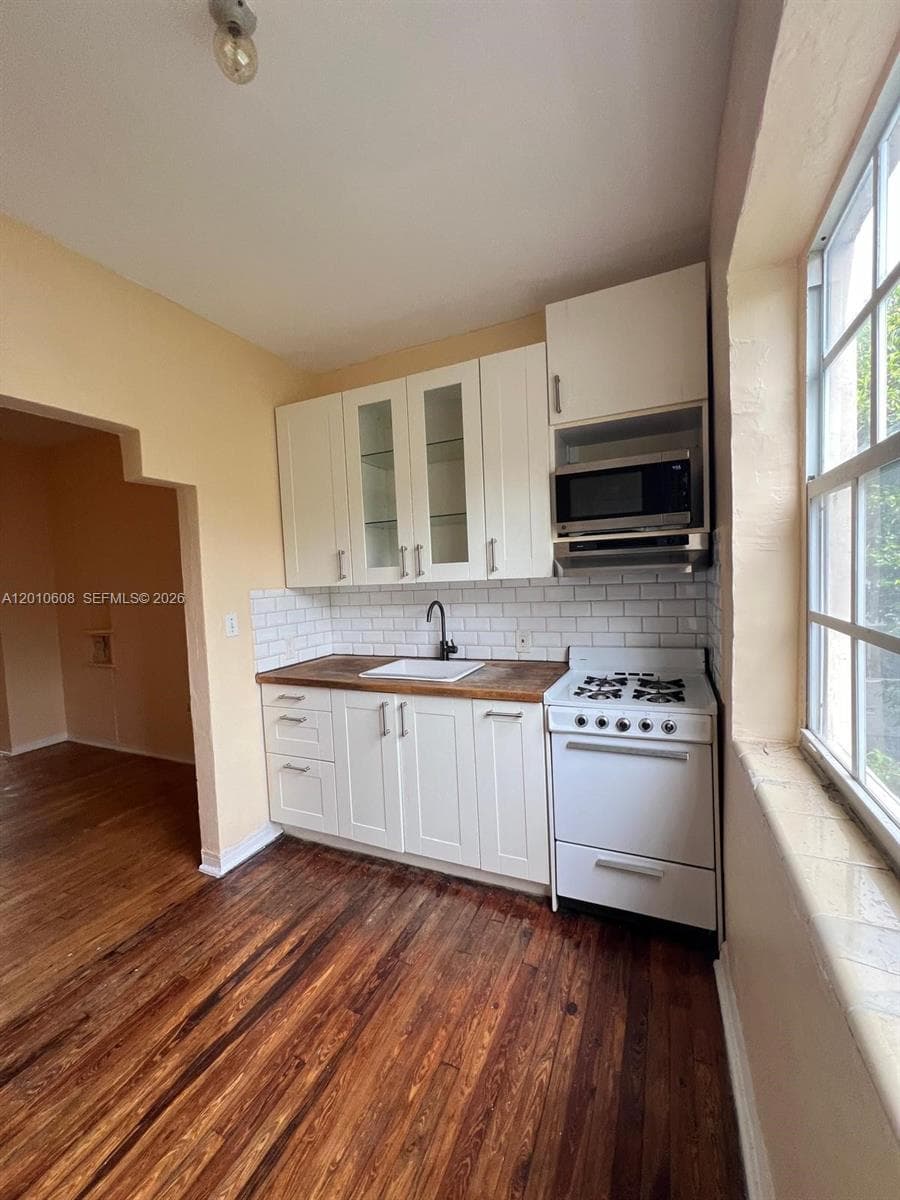 1309 Euclid Ave # 7, Miami Beach FL 33139 — 17