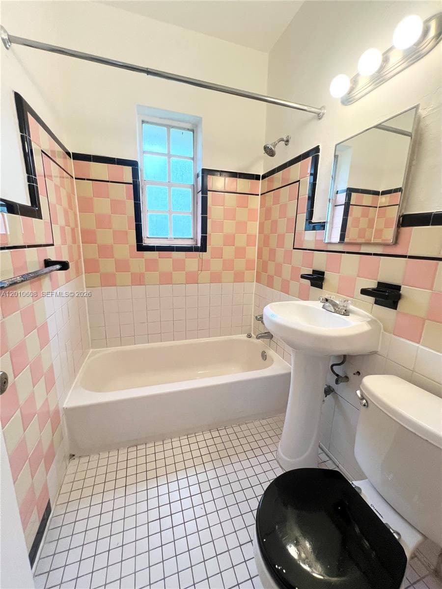 1309 Euclid Ave # 7, Miami Beach FL 33139 — 37