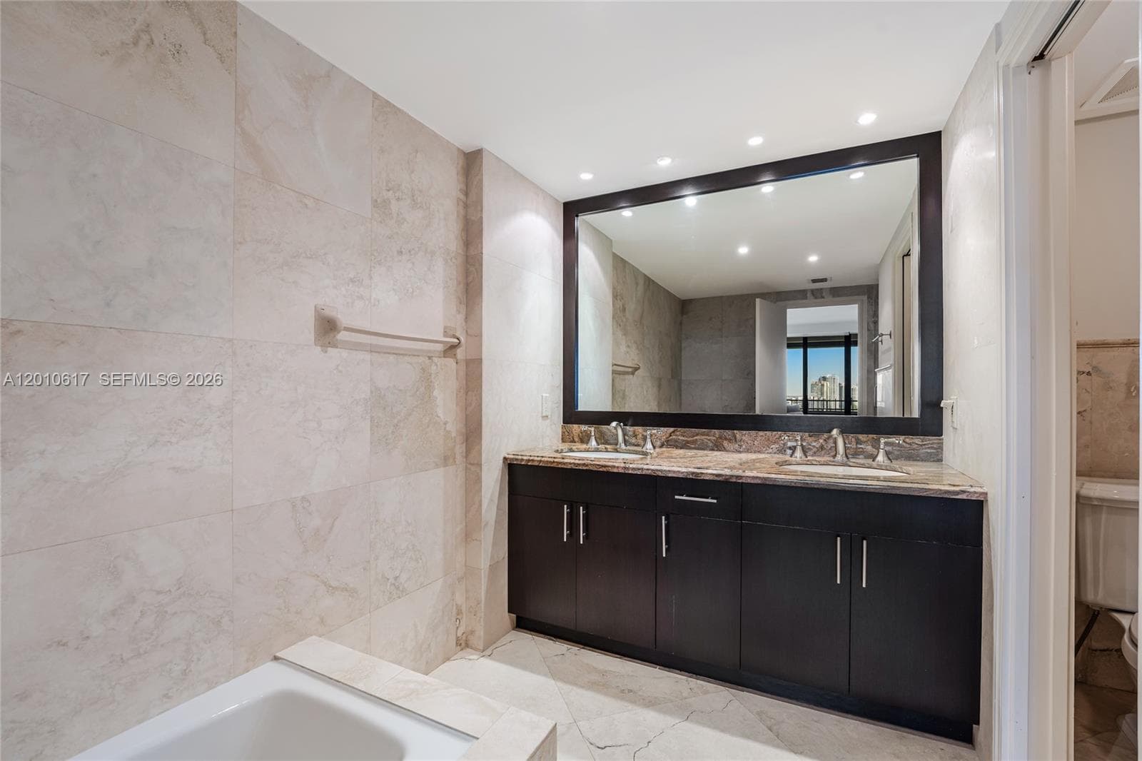 Grove Isle Condo, Miami, FL — 25