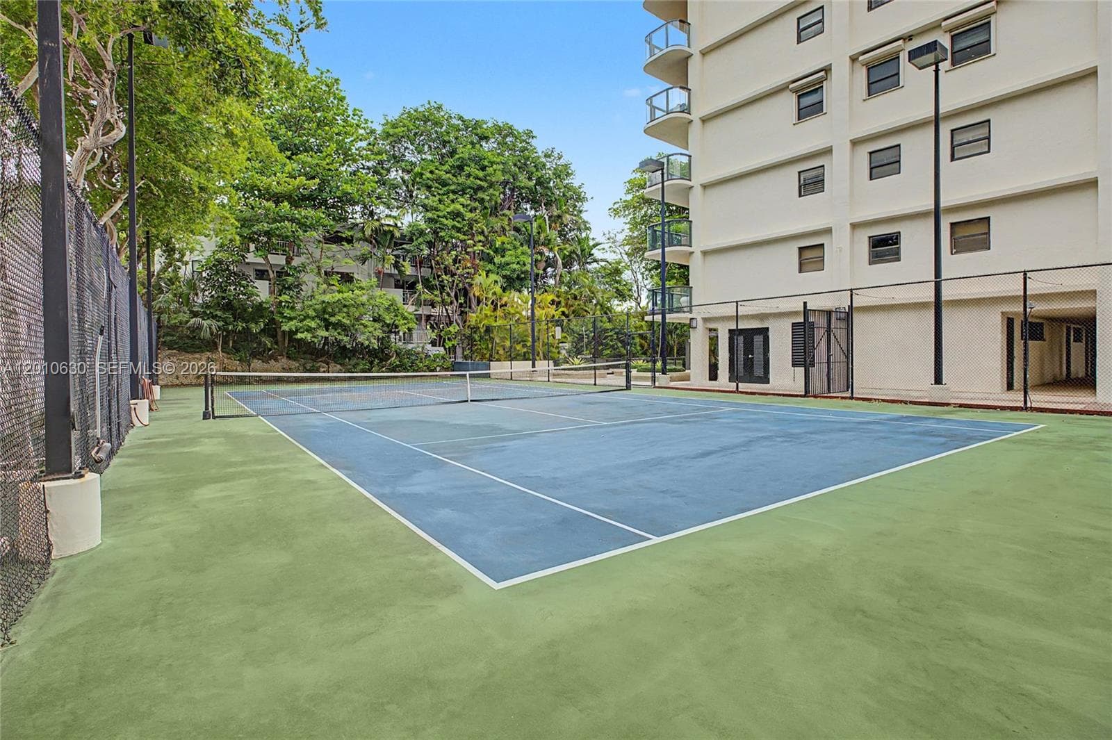 2575 S Bayshore Dr # 4A, Miami FL 33133 — 26