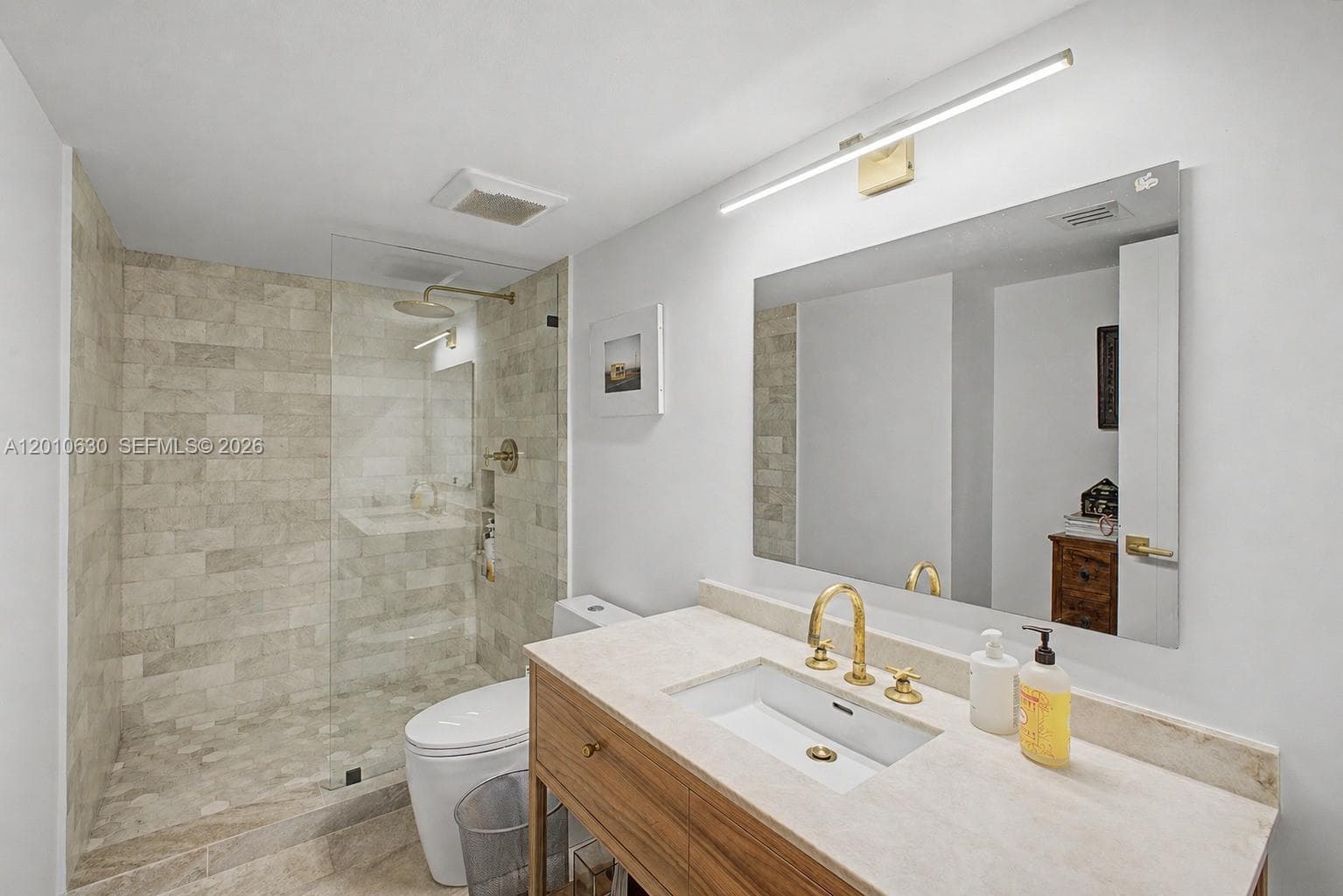 2575 S Bayshore Dr # 4A, Miami FL 33133 — 19