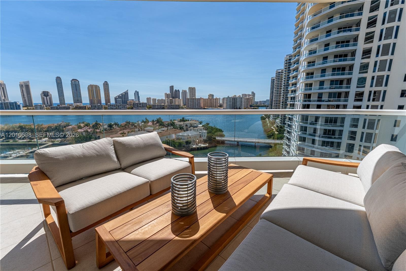 7000 Island Blvd # 1402, Aventura FL 33160 — 1