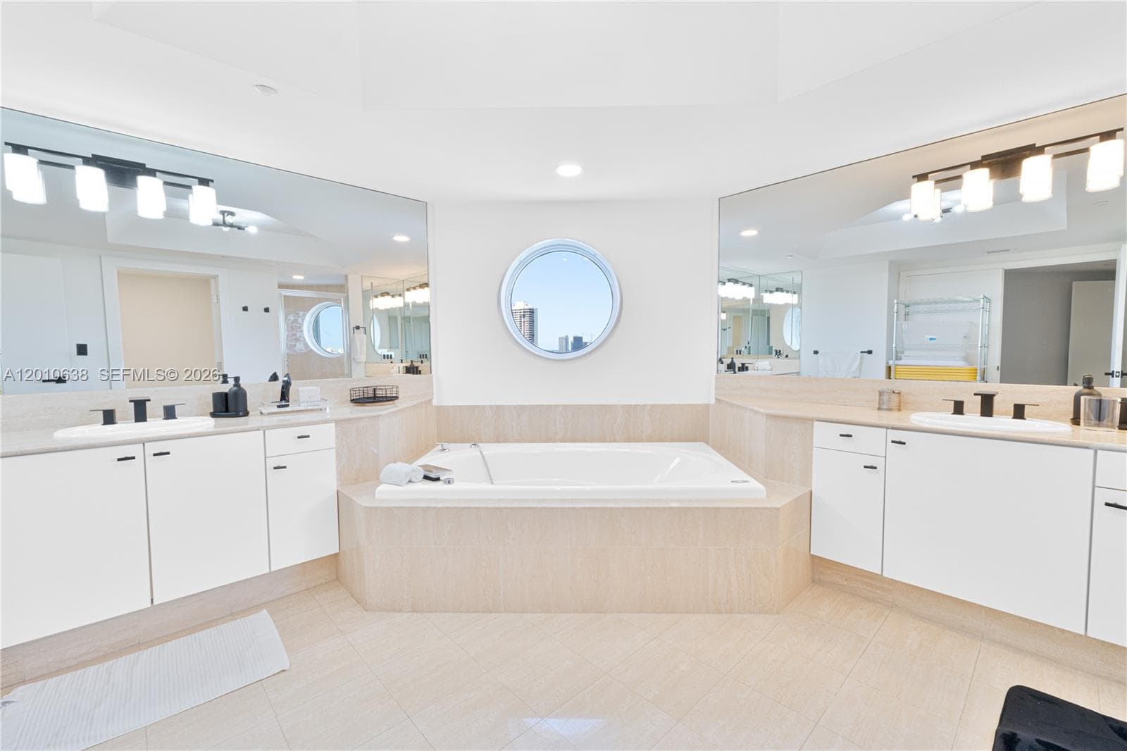 7000 Island Blvd # 1402, Aventura FL 33160 — 10