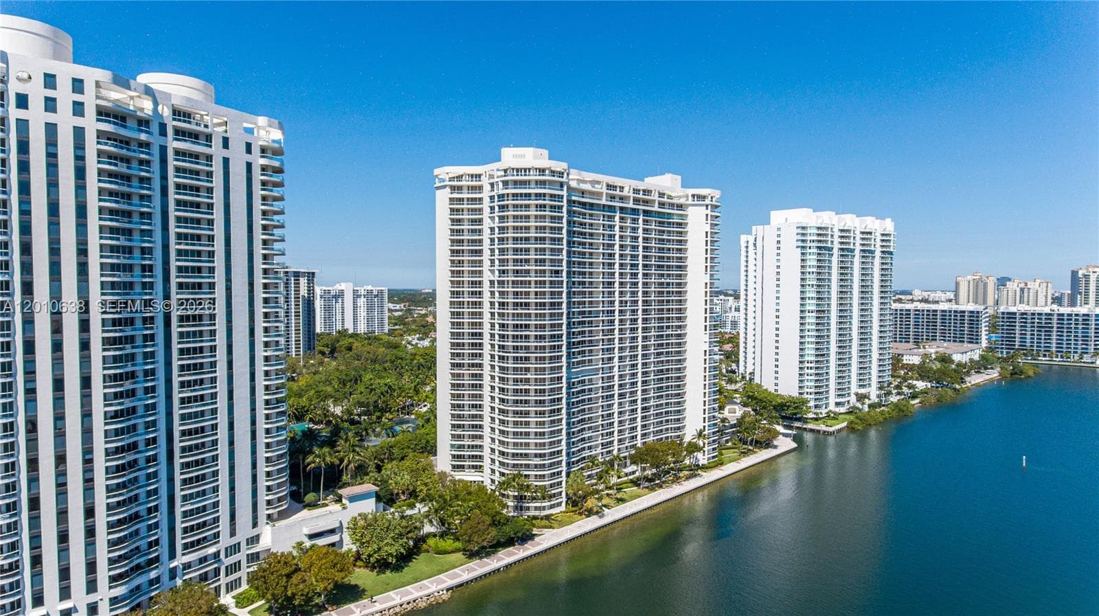 7000 Island Blvd # 1402, Aventura FL 33160 — 14