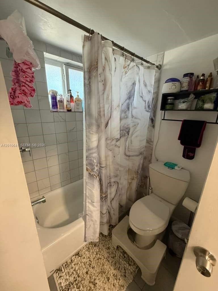 Riviera Condominium Apts, Miami, FL — 16