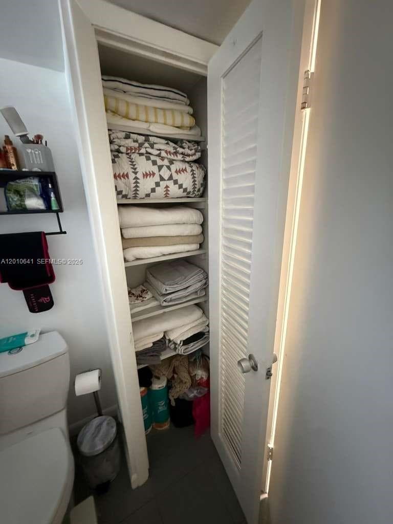 Riviera Condominium Apts, Miami, FL — 9