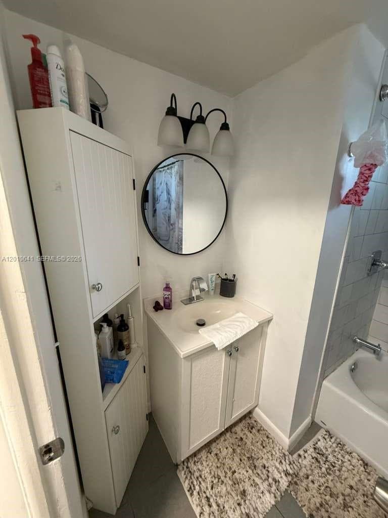 Riviera Condominium Apts, Miami, FL — 18