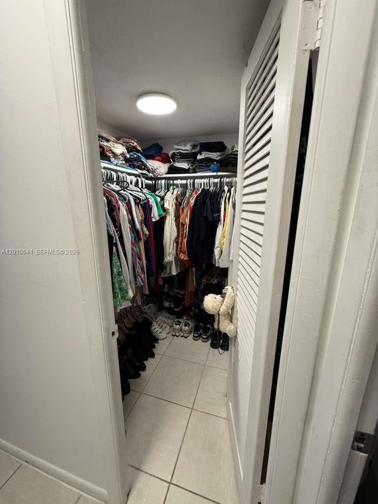 Riviera Condominium Apts, Miami, FL — 15