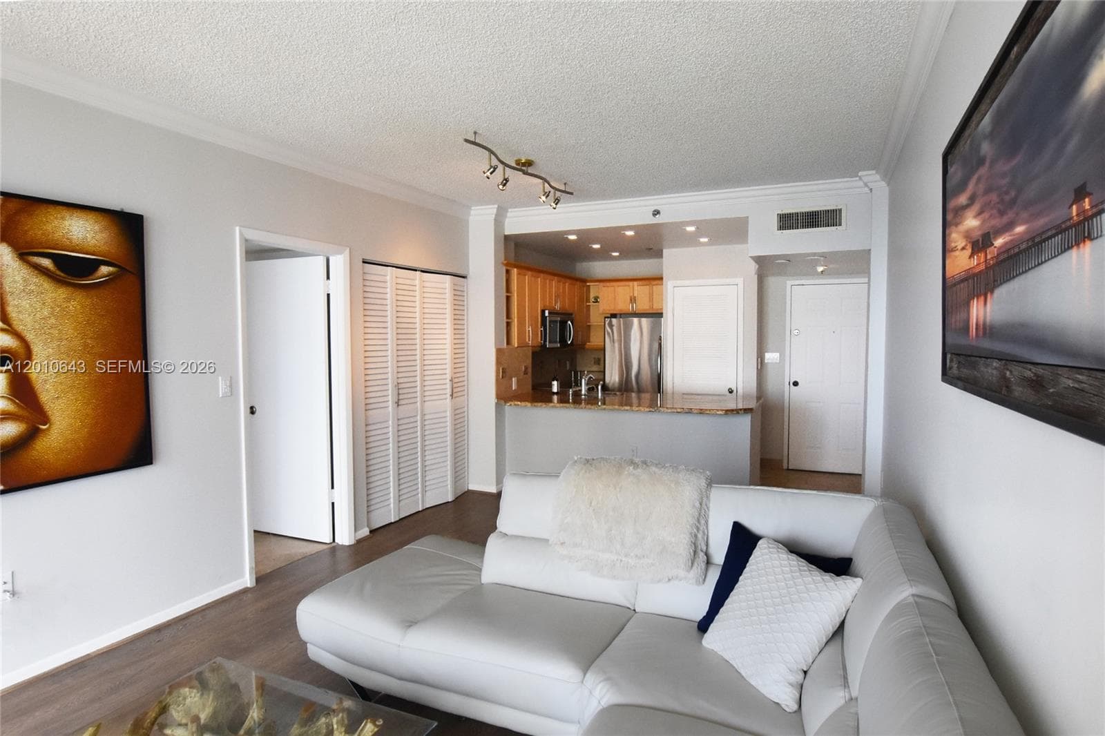 540 Brickell Key Dr, Miami FL 33131 — 3
