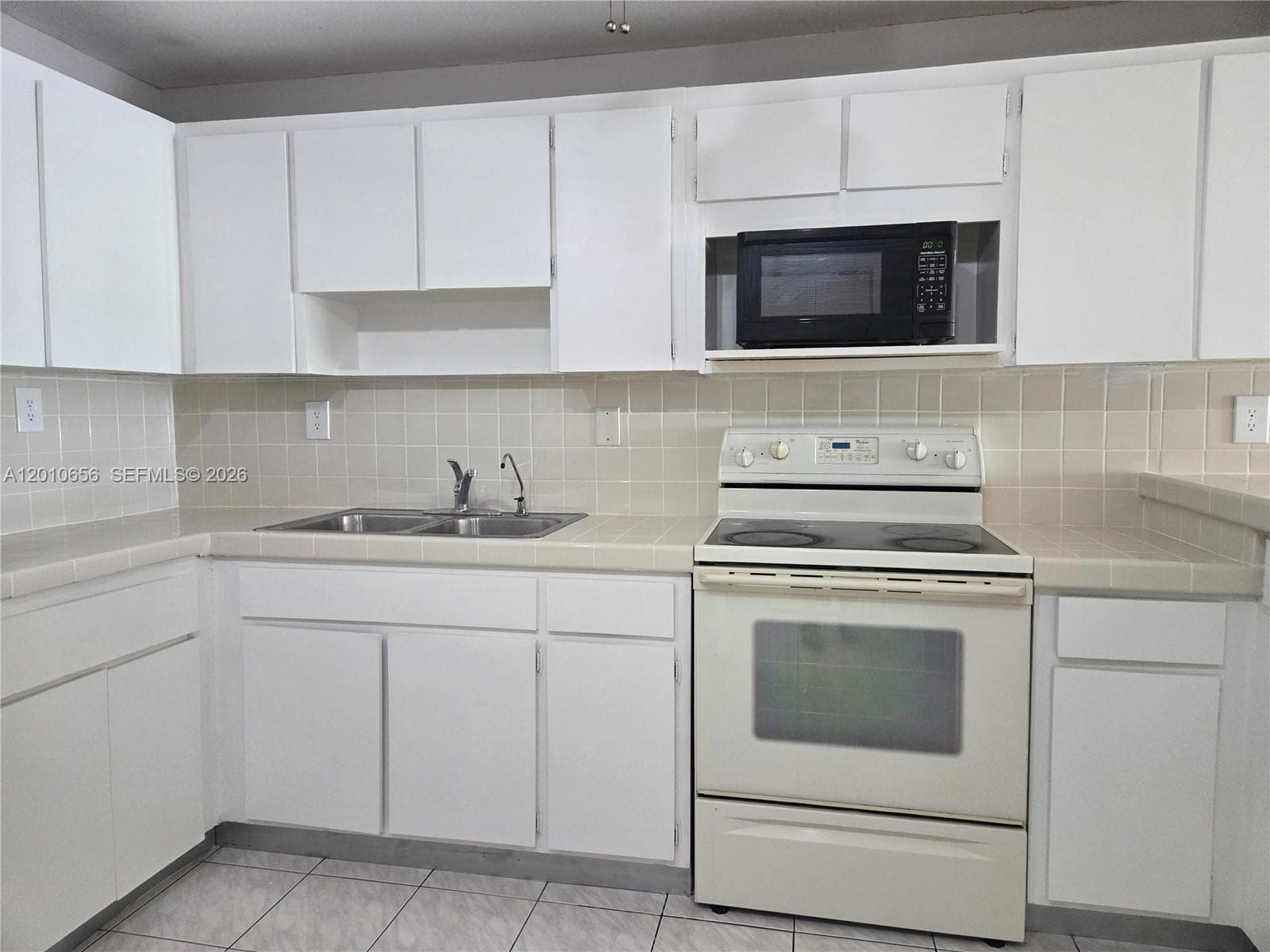 4670 W 13th Ln # 507, Hialeah FL 33012 — 5