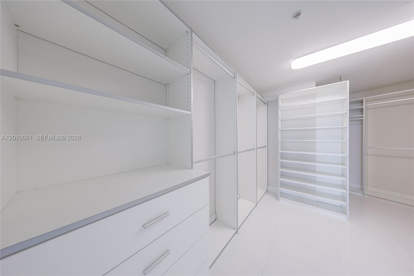 92 SW 3rd St # 5202, Miami FL 33130 — 14
