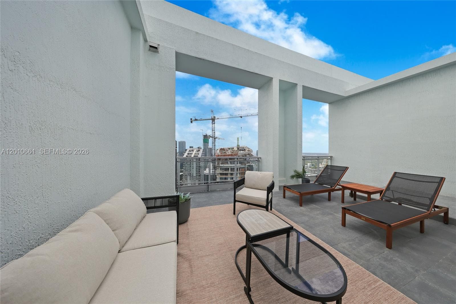 92 SW 3rd St # 5202, Miami FL 33130 — 19