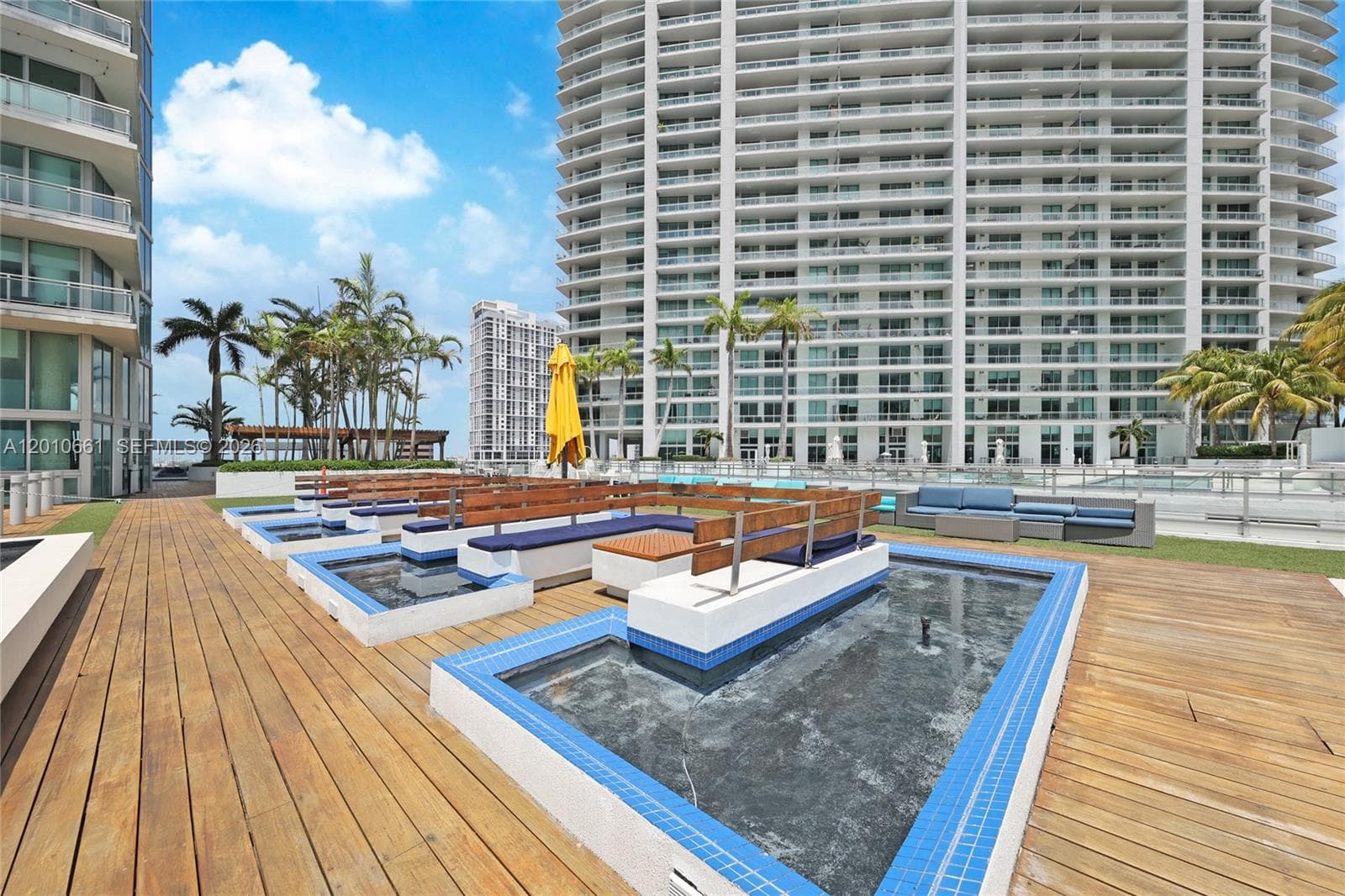92 SW 3rd St # 5202, Miami FL 33130 — 25