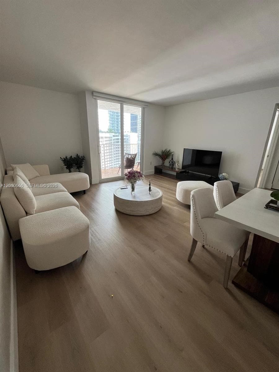 800 N Miami Ave # 1505, Miami FL 33136 — 3