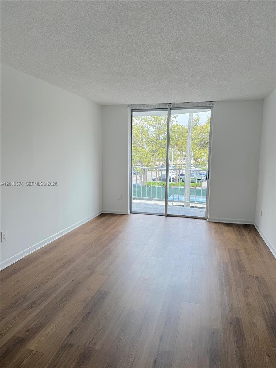 482 NW 165th St Rd # 307, Miami FL 33169 — 6