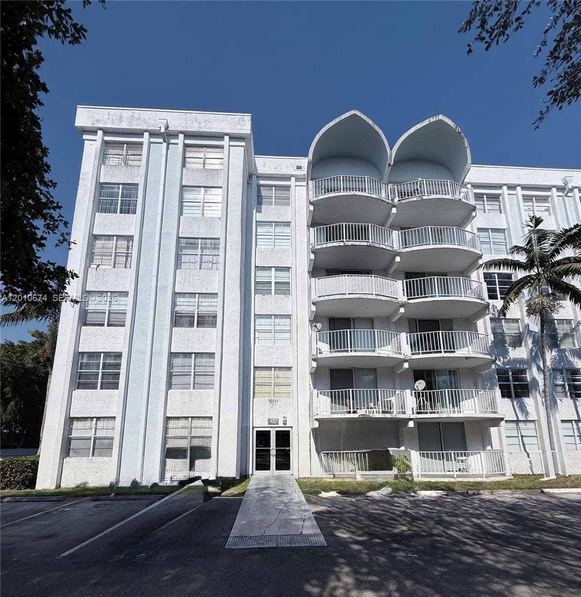 482 NW 165th St Rd # 307, Miami FL 33169 — 1