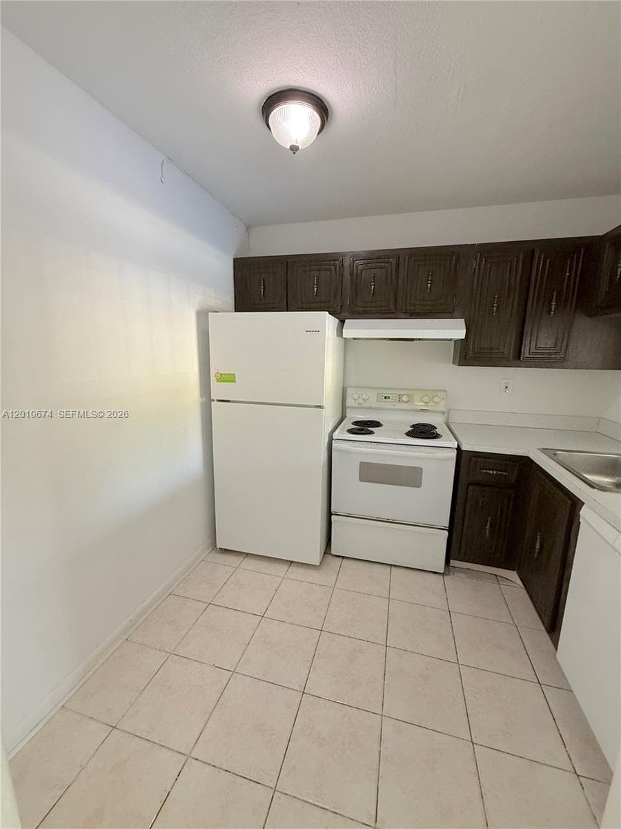 482 NW 165th St Rd # 307, Miami FL 33169 — 10