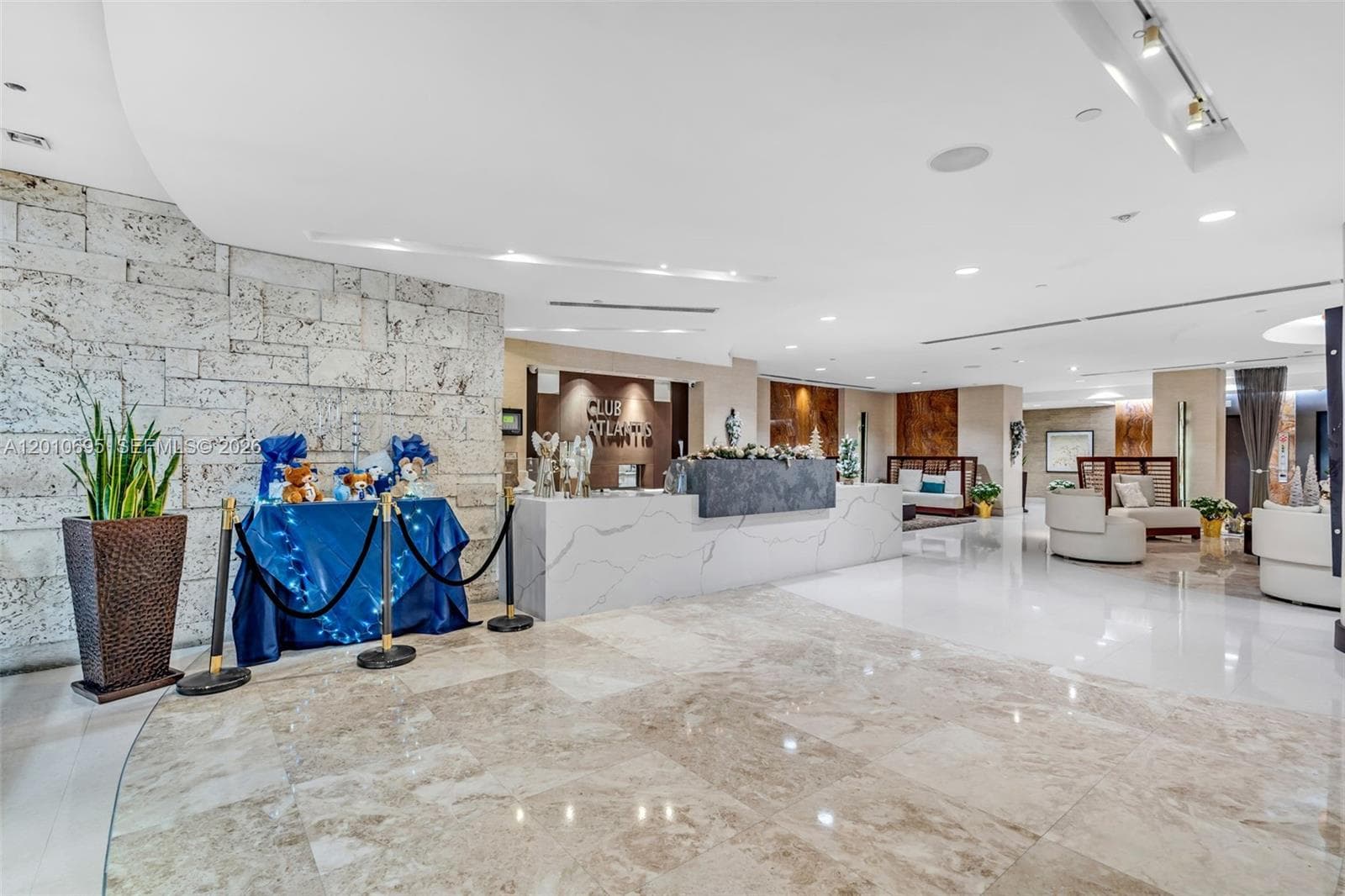 2555 Collins Ave # 2401, Miami Beach FL 33140 — 27