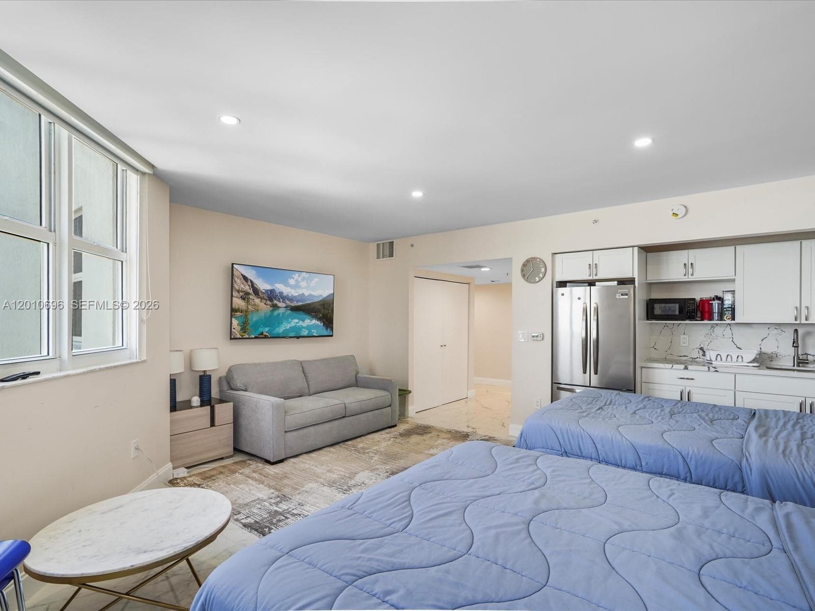 17375 Collins Ave # 1508, Sunny Isles Beach FL 33160 — 33