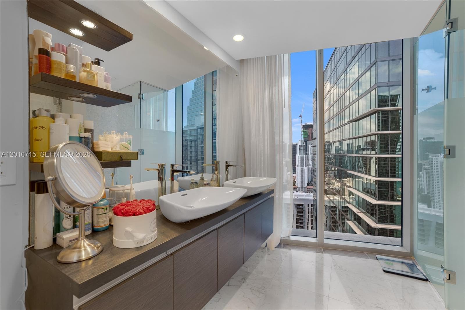 200 Biscayne Boulevard Way # 4401, Miami FL 33131 — 17