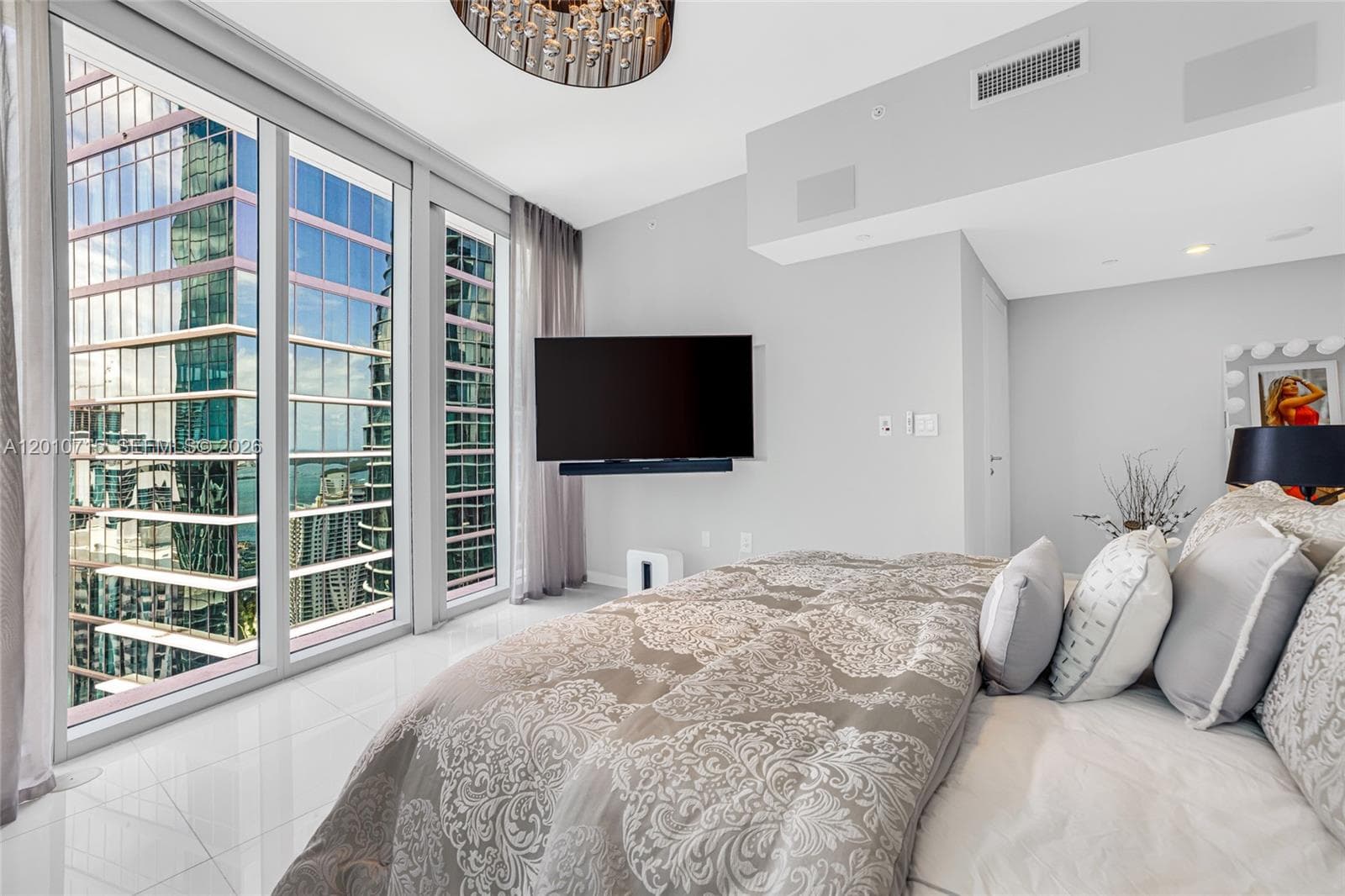 200 Biscayne Boulevard Way # 4401, Miami FL 33131 — 16