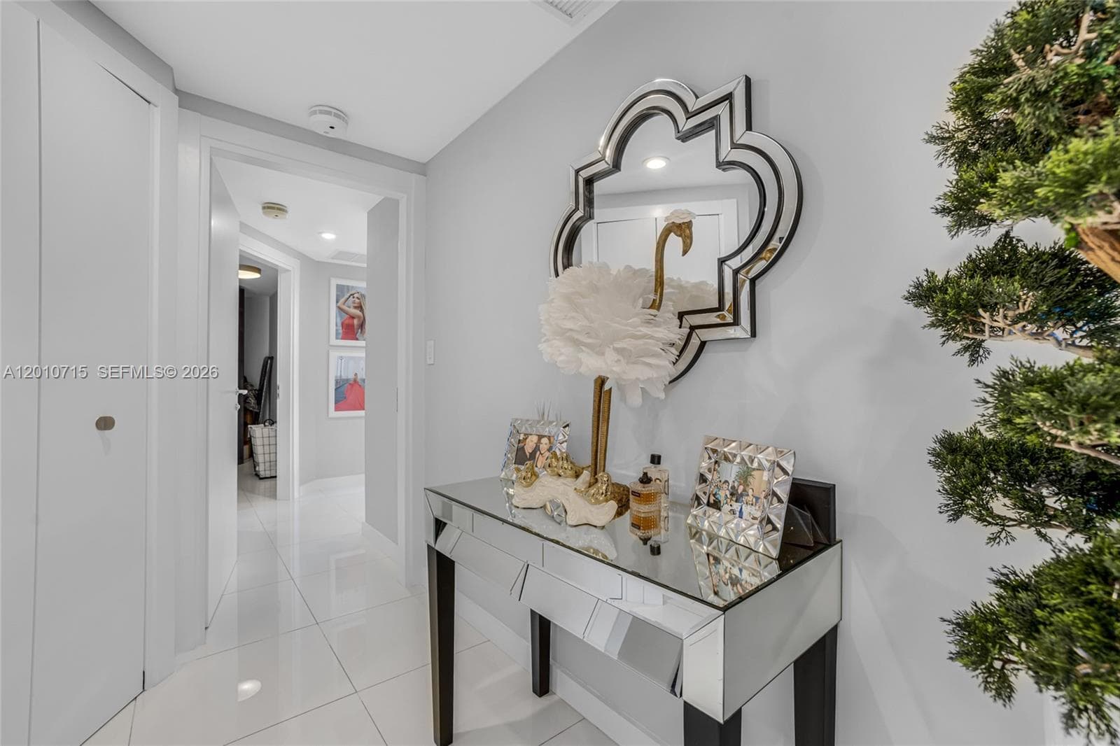 200 Biscayne Boulevard Way # 4401, Miami FL 33131 — 26