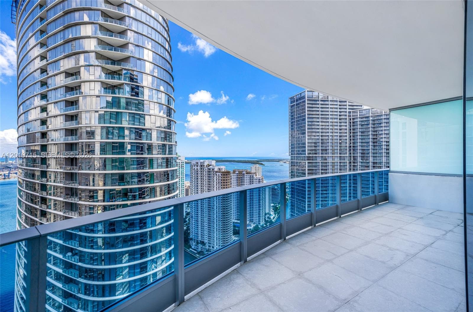 200 Biscayne Boulevard Way # 4401, Miami FL 33131 — 31