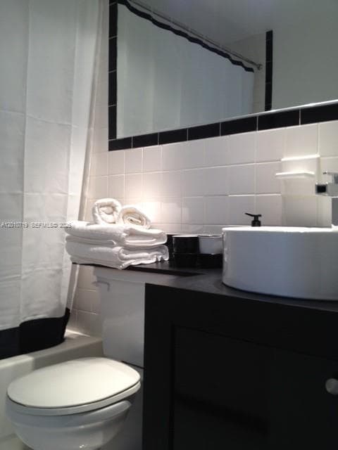 1127 Euclid Ave # 205, Miami Beach FL 33139 — 7
