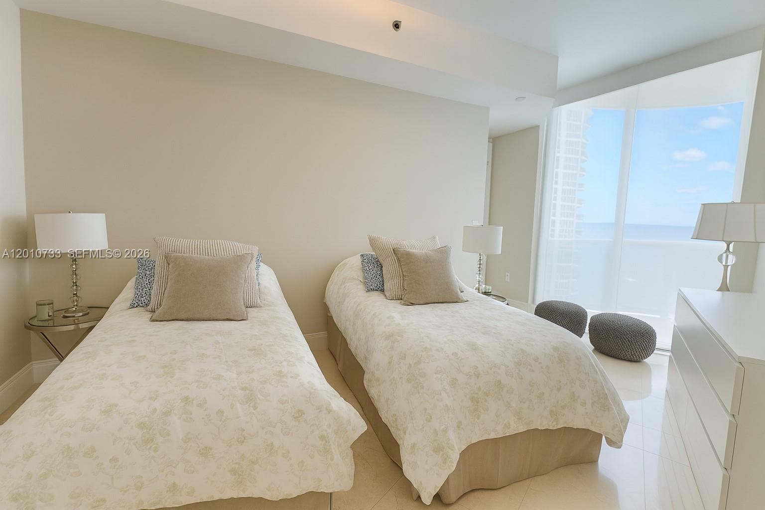 15901 Collins Ave # 1203, Sunny Isles Beach FL 33160 — 17