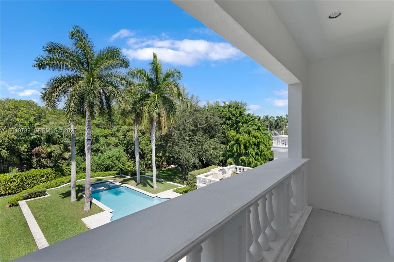 26 Tahiti Beach Island Rd, Coral Gables FL 33143 — 38