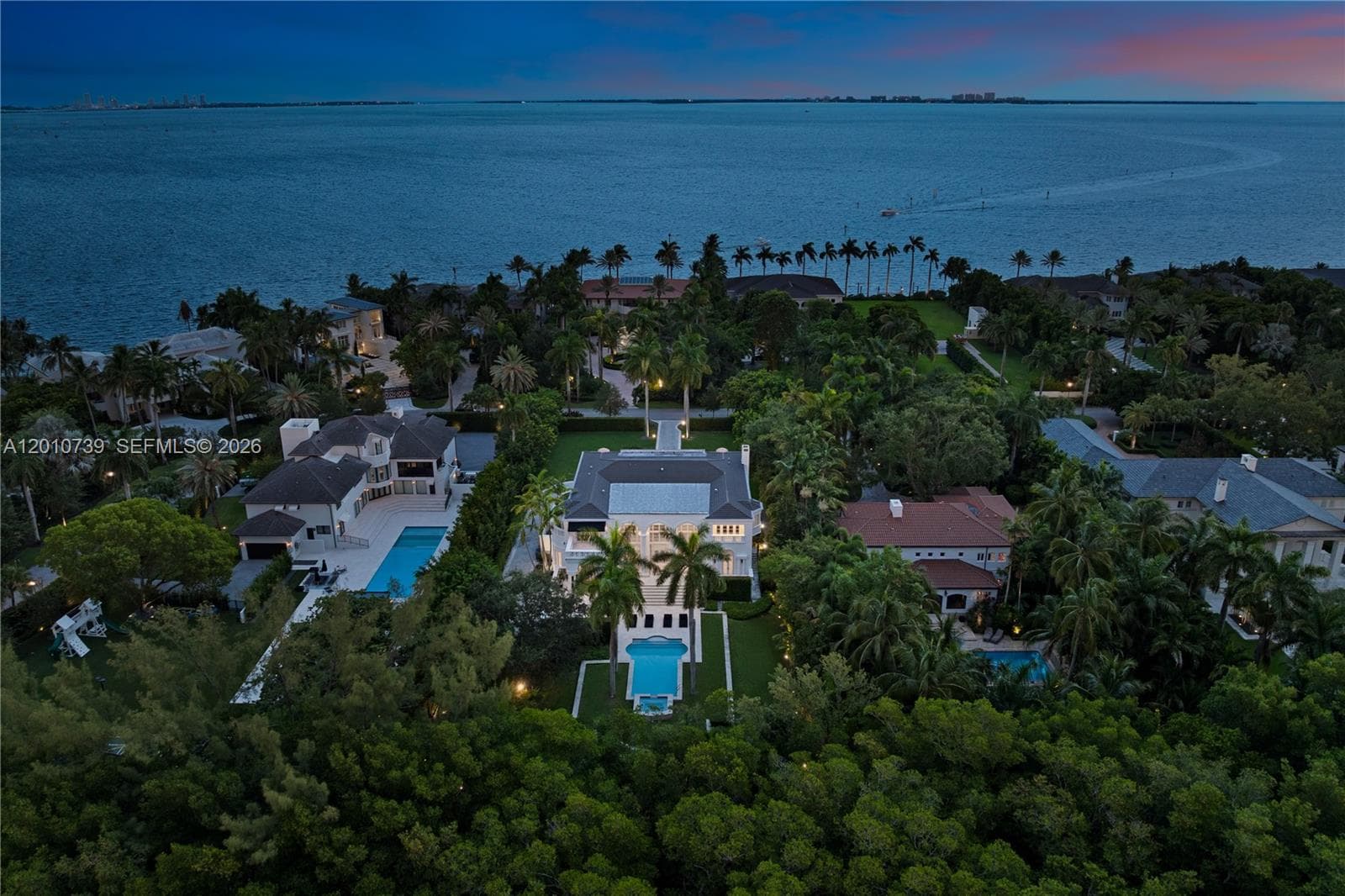 26 Tahiti Beach Island Rd, Coral Gables FL 33143 — 54