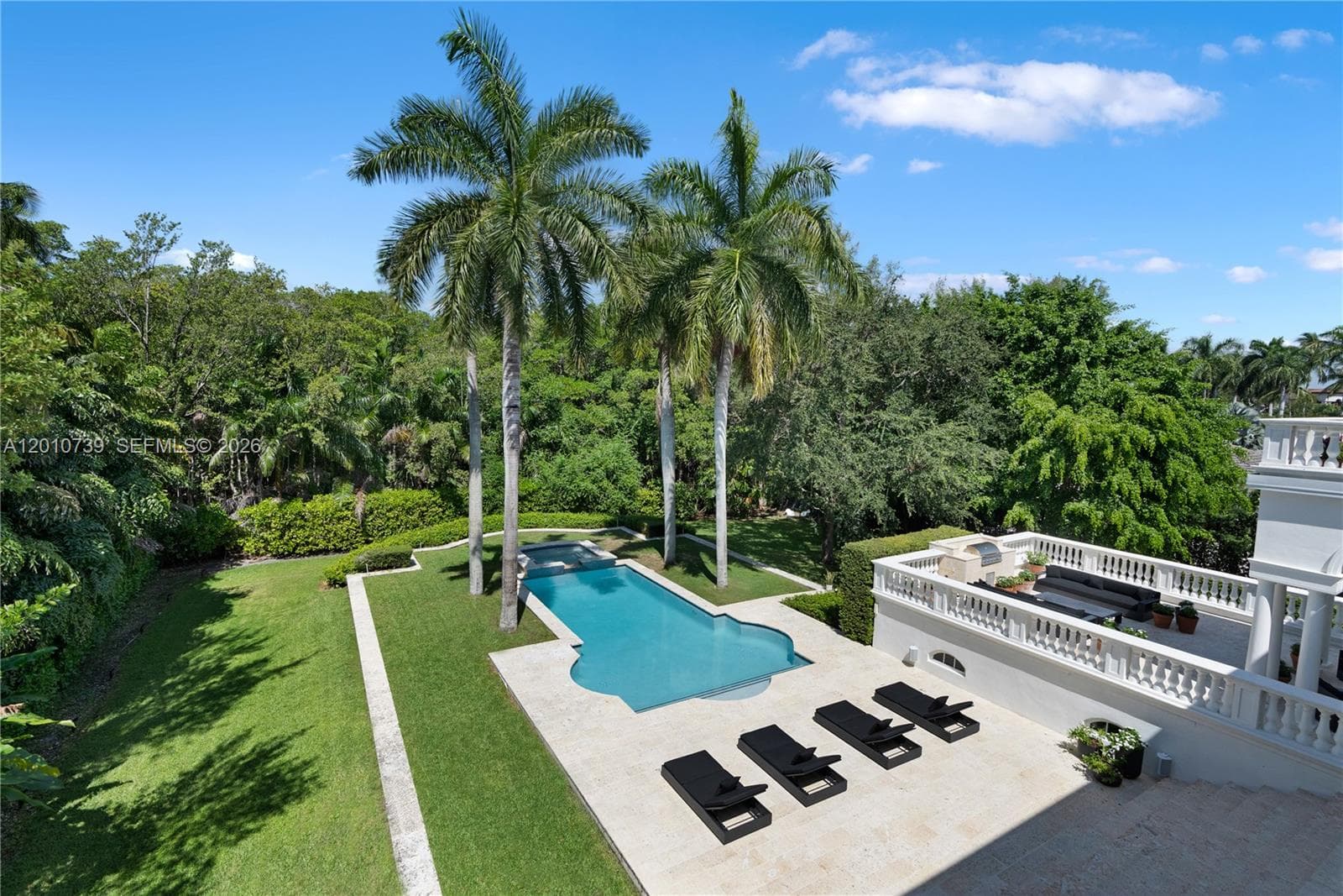 26 Tahiti Beach Island Rd, Coral Gables FL 33143 — 39