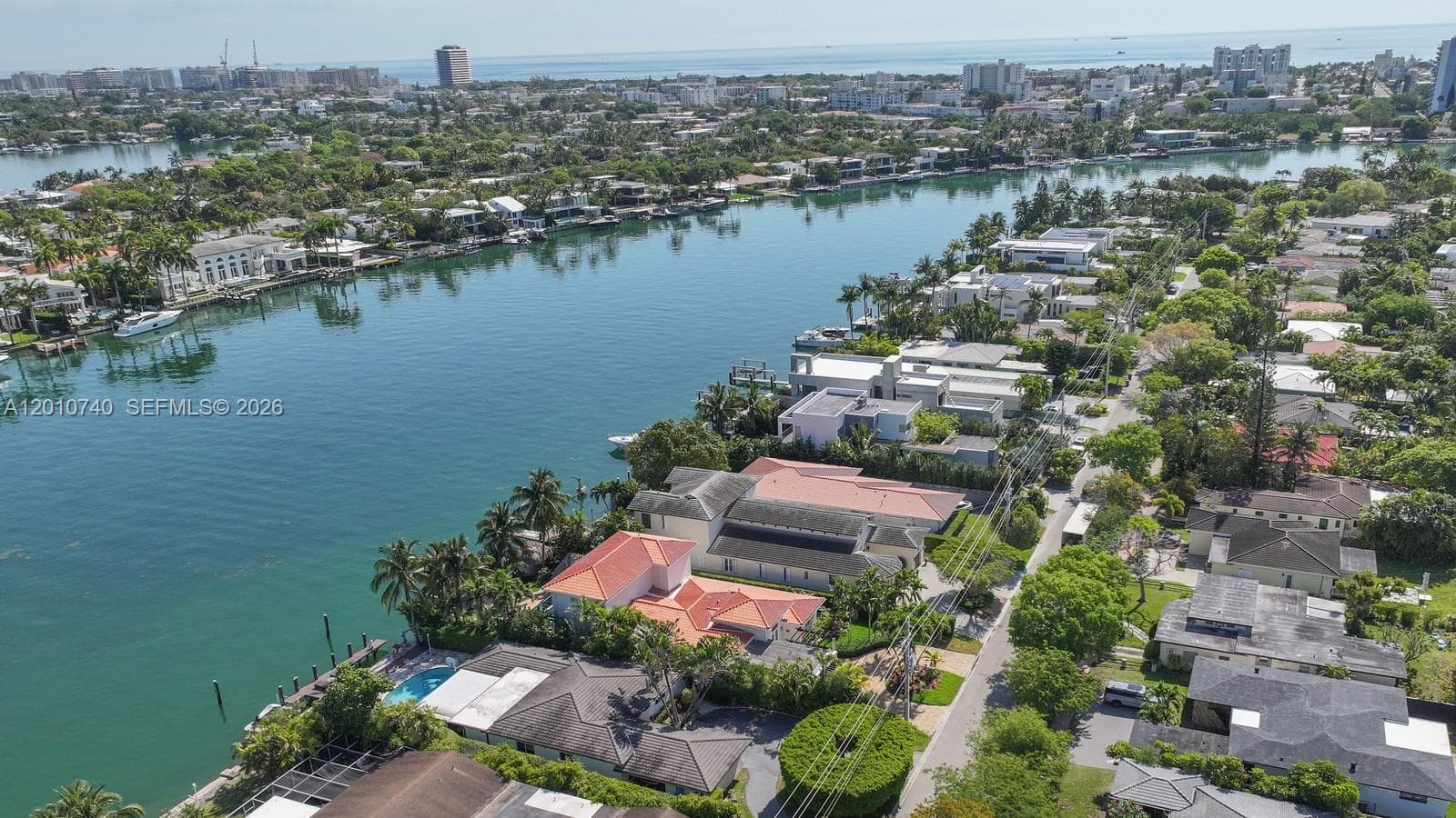 425 N Shore Dr, Miami Beach FL 33141 — 52
