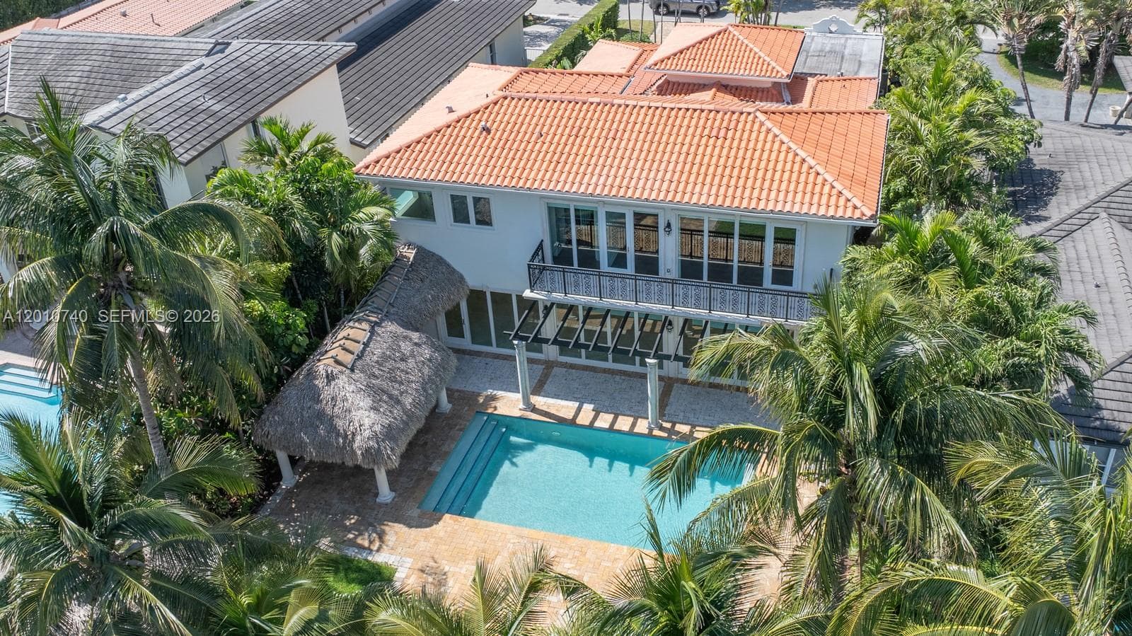 425 N Shore Dr, Miami Beach FL 33141 — 43