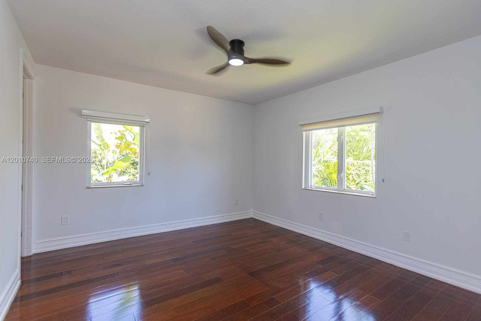425 N Shore Dr, Miami Beach FL 33141 — 16