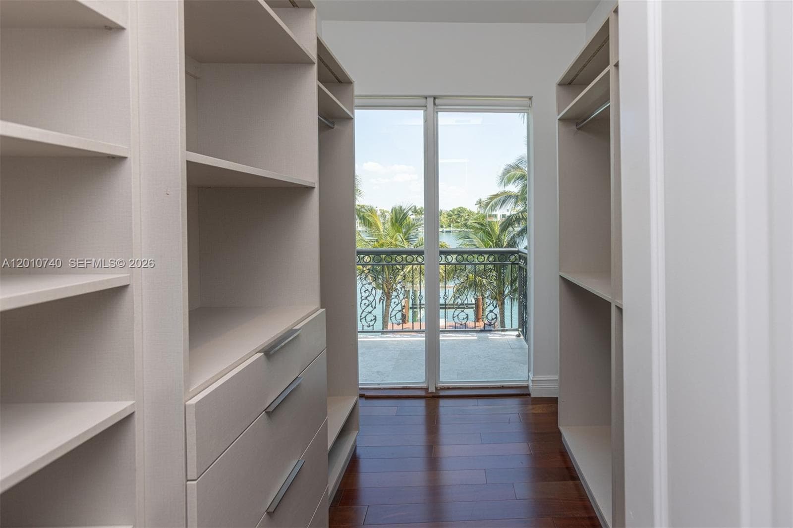425 N Shore Dr, Miami Beach FL 33141 — 18