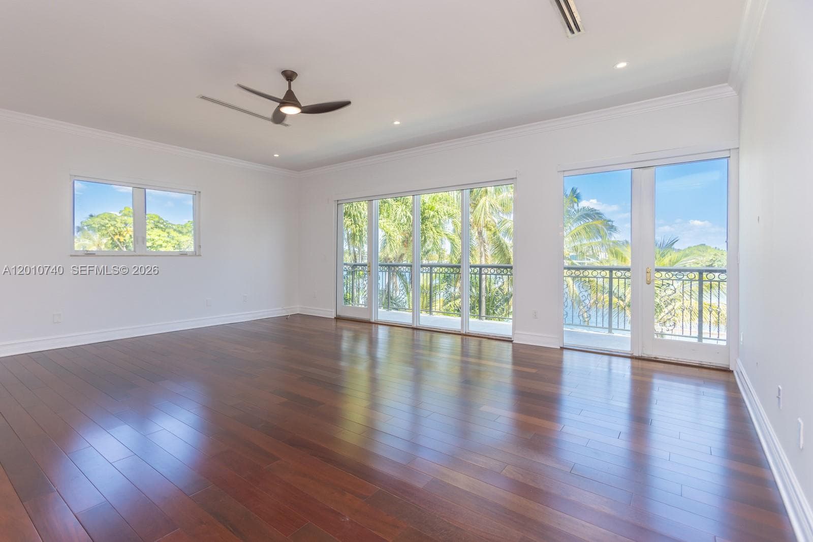 425 N Shore Dr, Miami Beach FL 33141 — 11