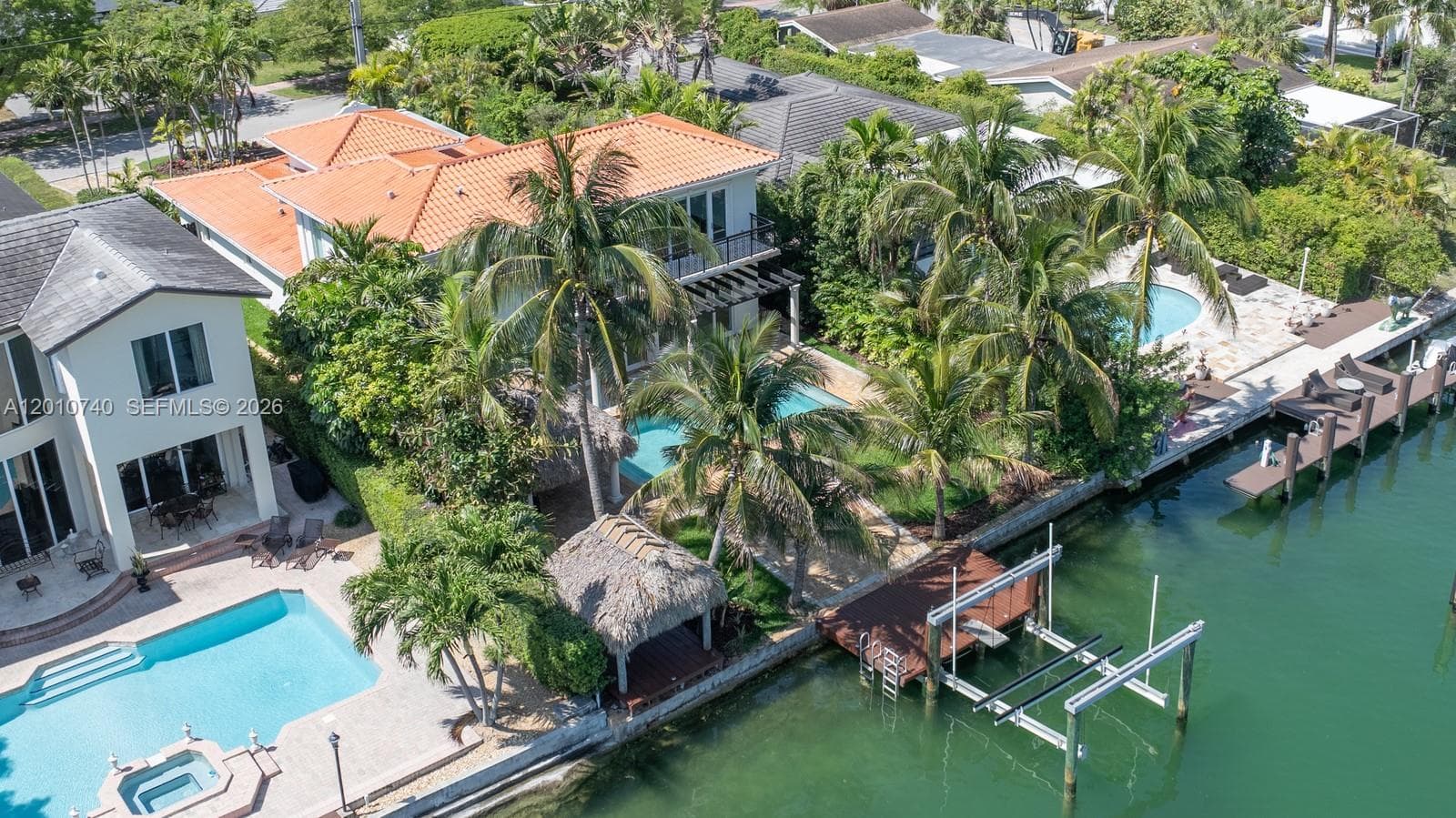 425 N Shore Dr, Miami Beach FL 33141 — 44