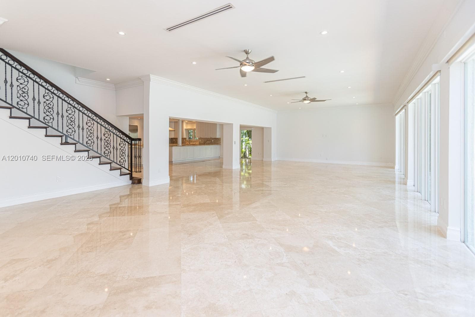 425 N Shore Dr, Miami Beach FL 33141 — 8