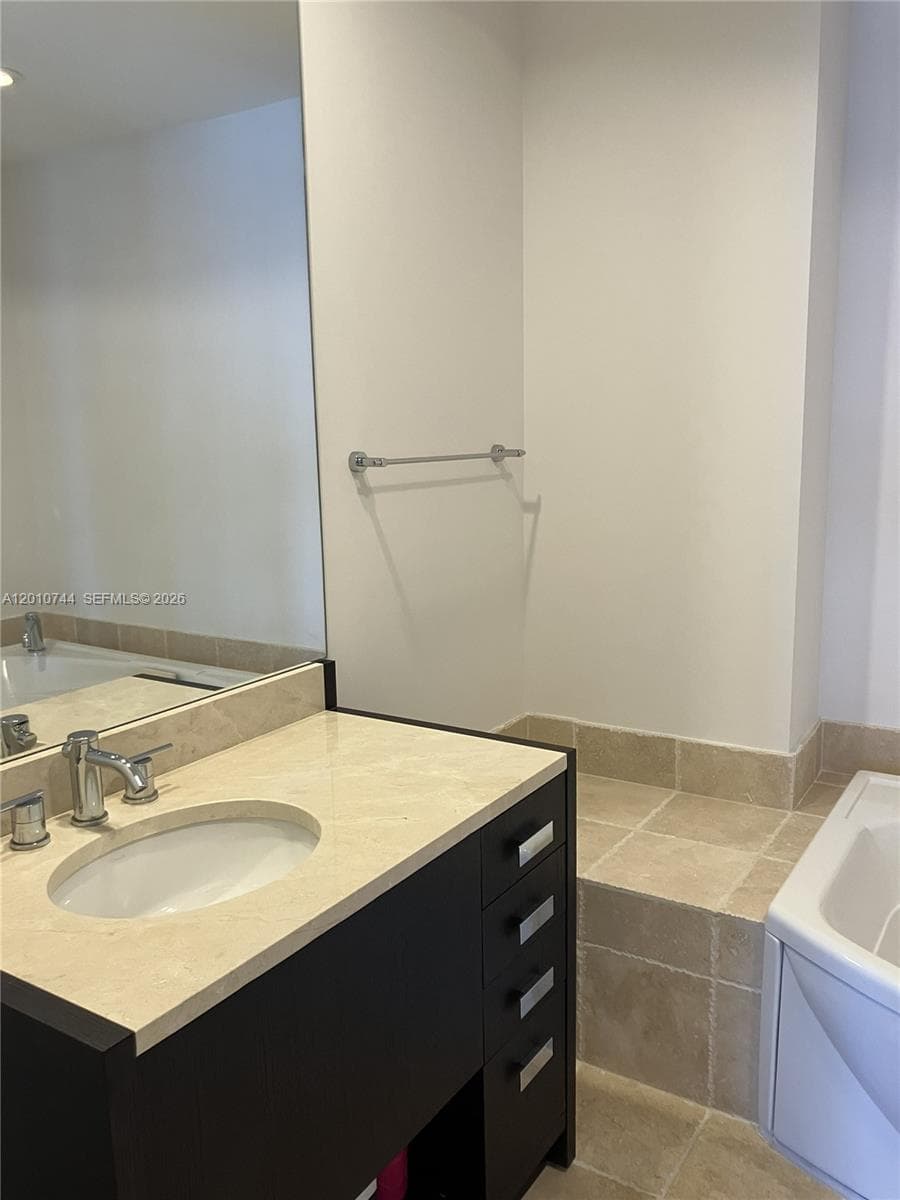 18201 Collins Ave # 3708, Sunny Isles Beach FL 33160 — 22