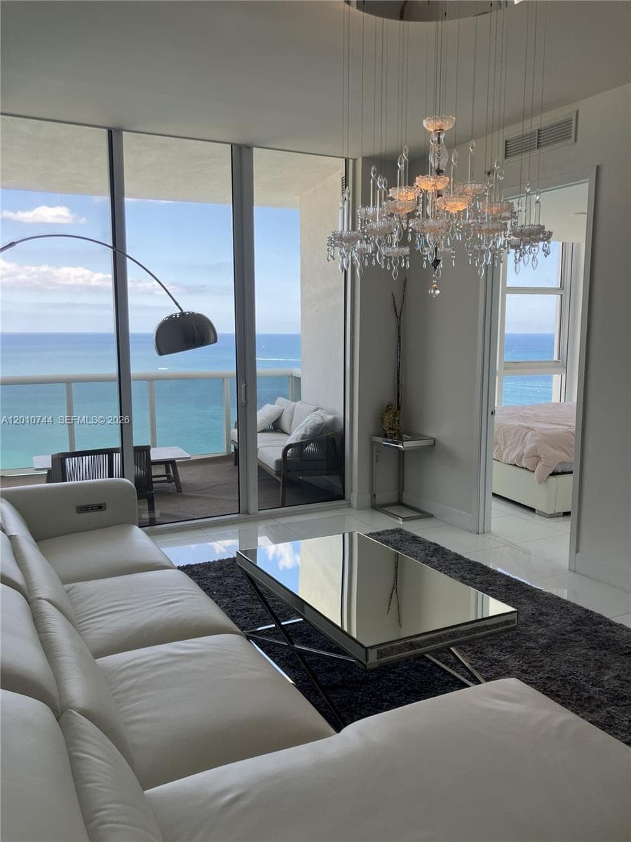 18201 Collins Ave # 3708, Sunny Isles Beach FL 33160 — 10