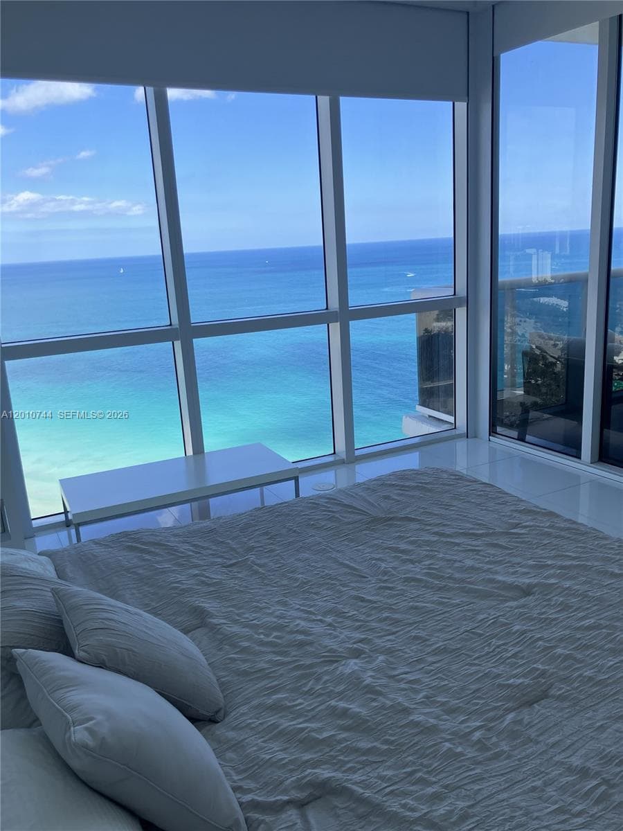 18201 Collins Ave # 3708, Sunny Isles Beach FL 33160 — 19